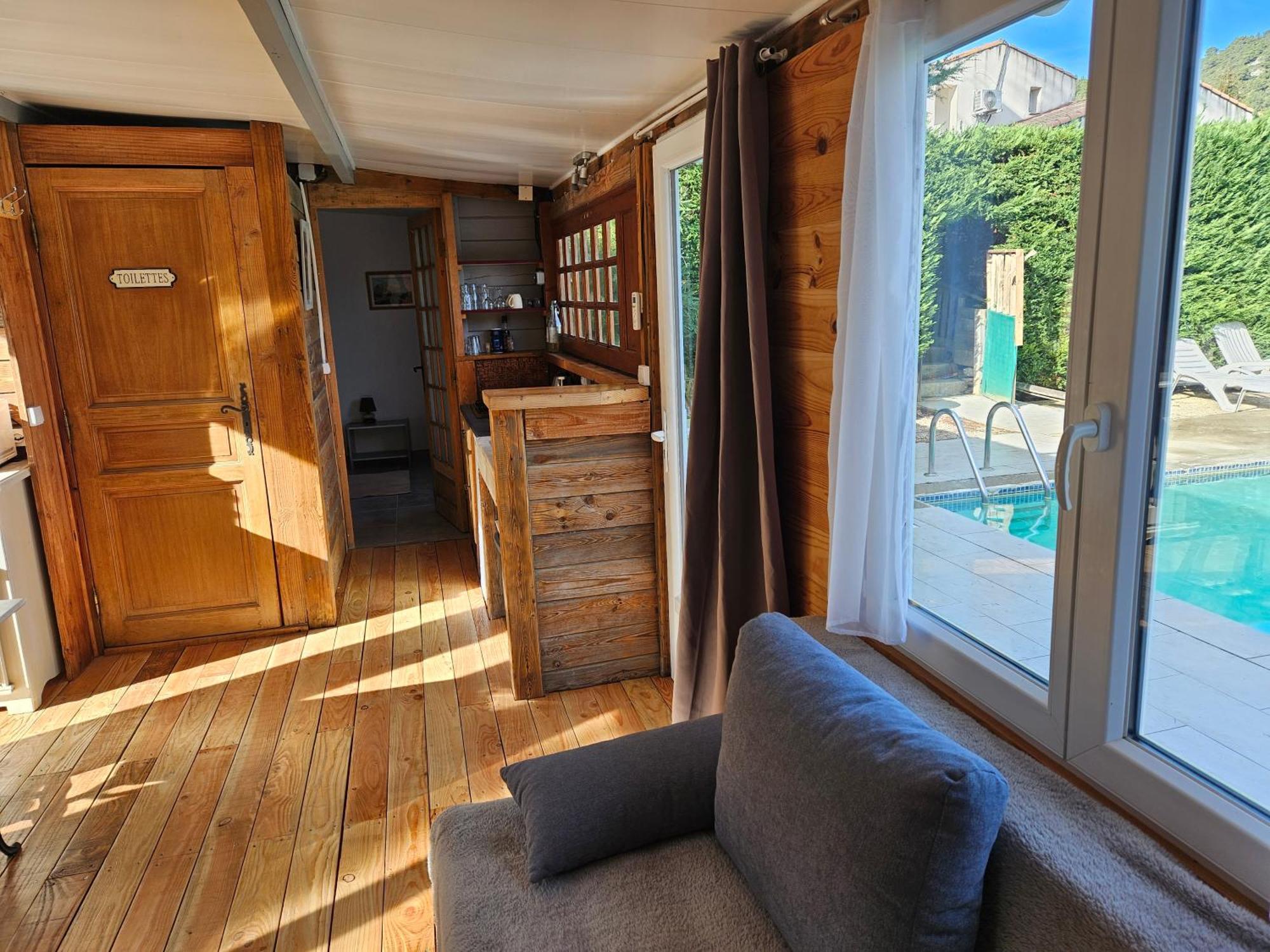 Chalet Banane Devant Piscine, A 6Km Du Festival De Piano De La Roque D'Antheron Rognes Zewnętrze zdjęcie